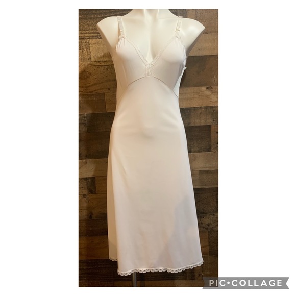Vintage Other - Vintage White Lacy Nylon Full Slip Dress Sz Small